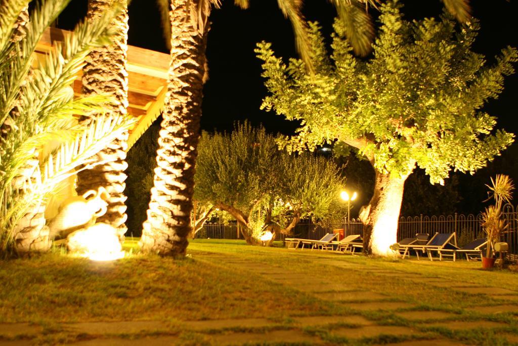Villaggio Garden Park Marina di Camerota Bagian luar foto